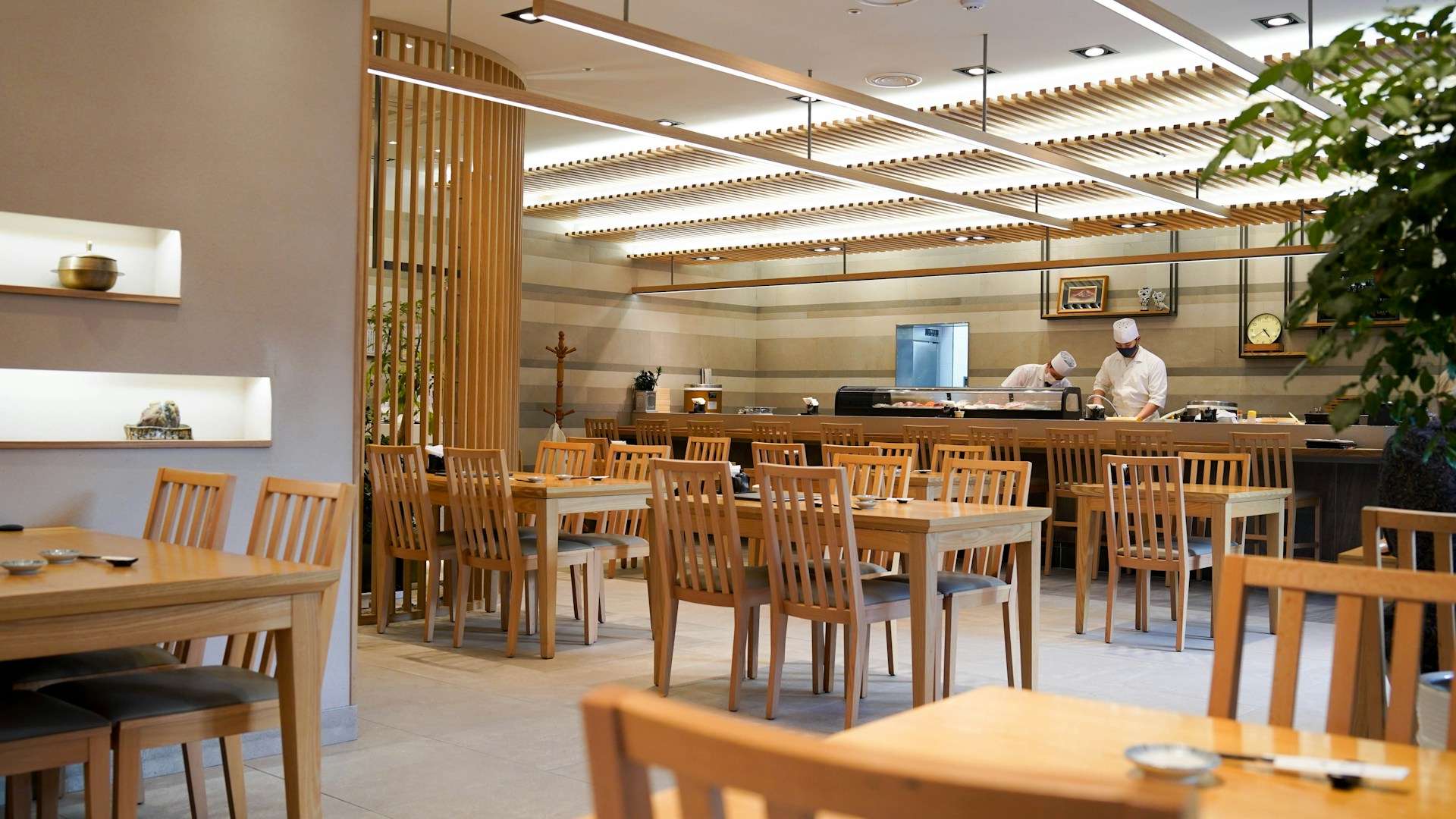 Wood Polishing Services - Professional Wood Restoration and Finishing